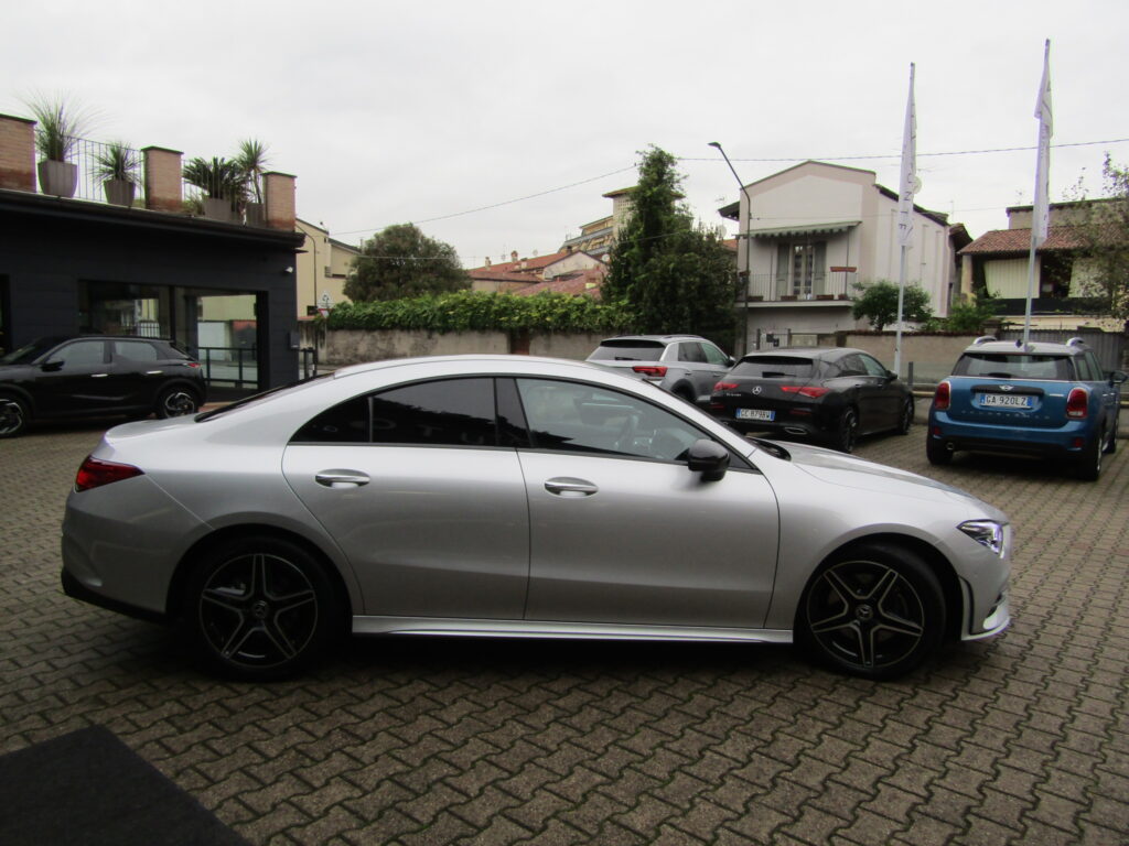 Mercedes-Benz CLA 200 PREMIUM AMG AUTO,BLIND SPOT,MULTIBEAM LED,KEYLESS