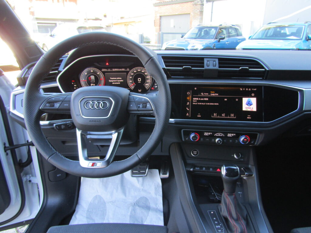 Audi Q3 SPB 40 TDI SLINE QUATTRO,CERCHI 19,CARPLAY,LED,FUL