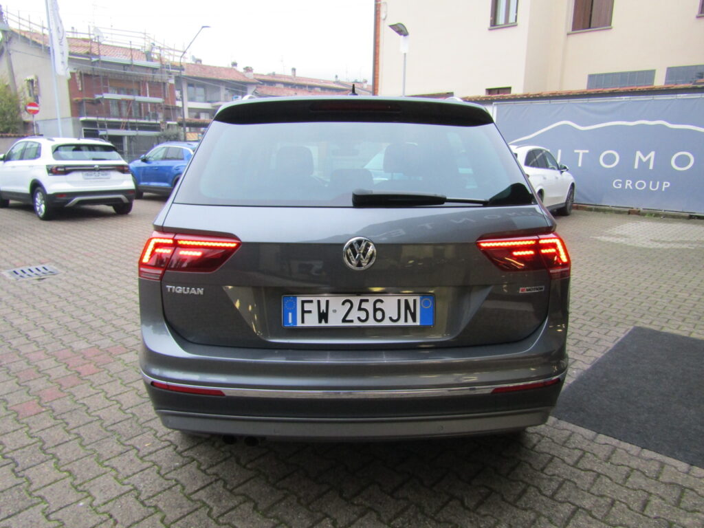 Volkswagen Tiguan 2.0 TDI 4MOTION 150 CV DSG,CERCHI 18,FARI LED,ACC