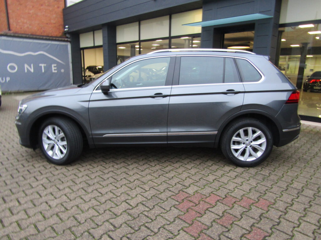 Volkswagen Tiguan 2.0 TDI 4MOTION 150 CV DSG,CERCHI 18,FARI LED,ACC