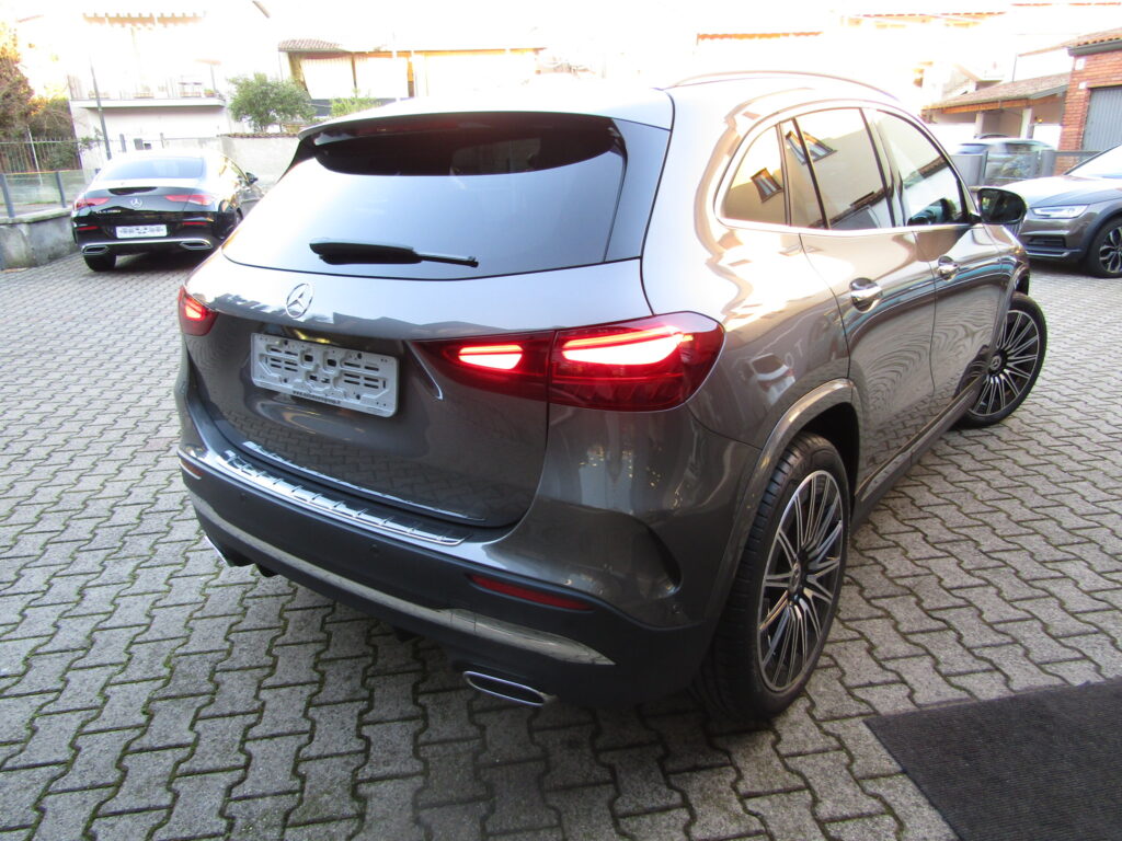 Mercedes-Benz GLA 200 BENZ.MHEV PREMIUM AMG AUTO,CERCHI 20,BLIND SPOT