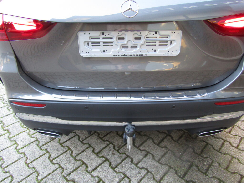 Mercedes-Benz GLA 200 BENZ.MHEV PREMIUM AMG AUTO,CERCHI 20,BLIND SPOT