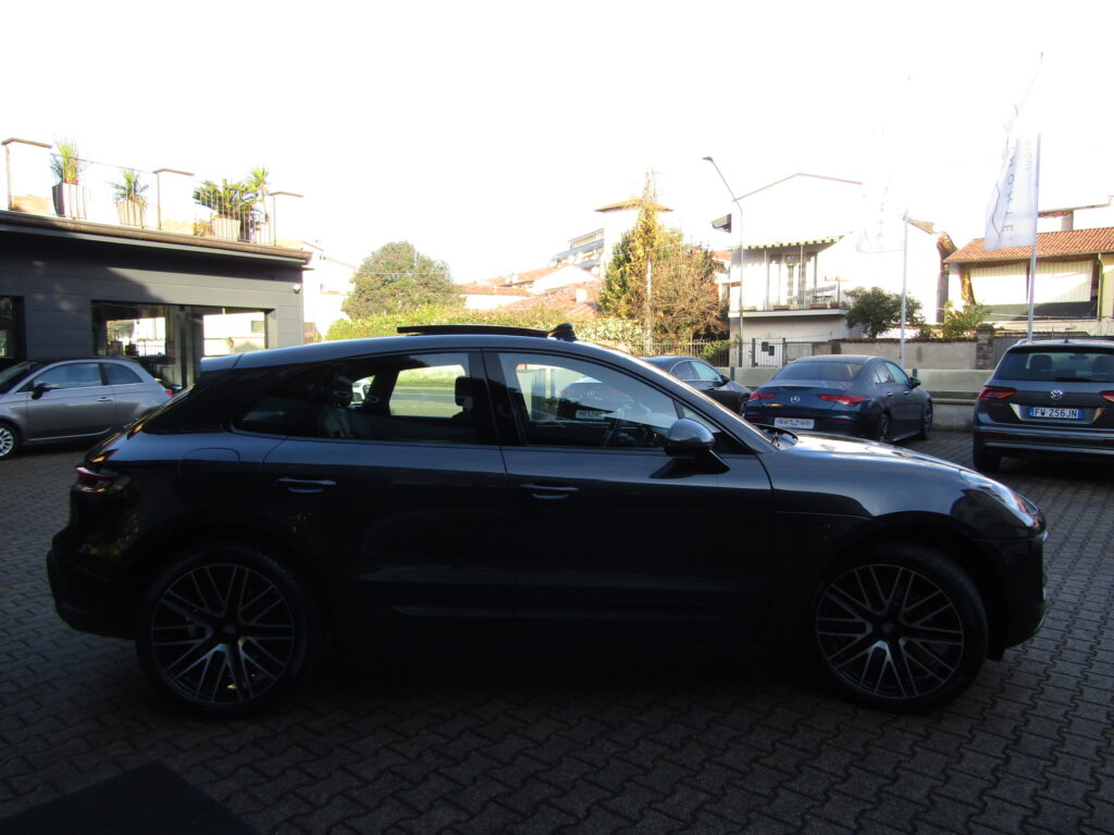 Porsche Macan 2.0 T 265CV,CERCHI 21,TETTO,PELLE,ACC,GANCIO ELET.