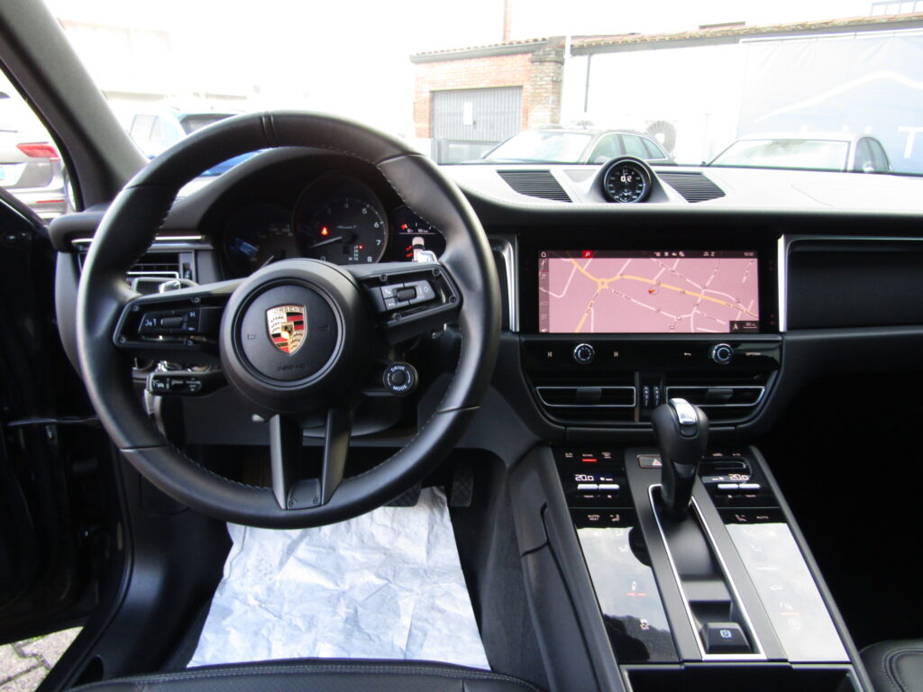 Porsche Macan 2.0 T 265CV,CERCHI 21,TETTO,PELLE,ACC,GANCIO ELET.